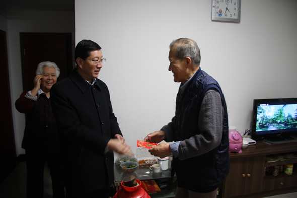 ¹«Ë¾Ïòµ¼´º½Úǰ×ß·ÃοÎÊÀëÍËÐÝÔ±¹¤