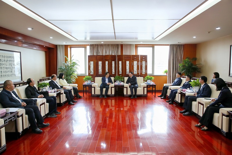 4��10�� ��˾��ί����ǡ��ܲý�־����������и��г����Ľ�һ��.jpg